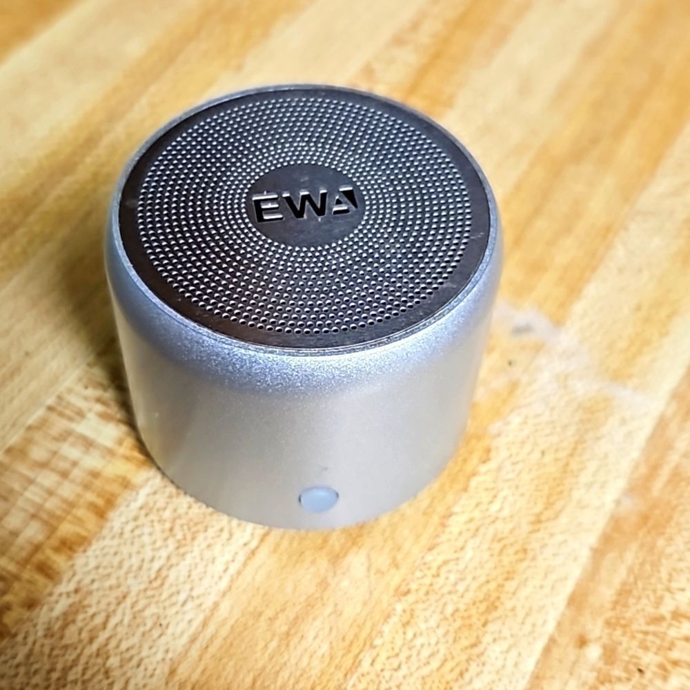 🔥🔥🔥2 Bluetooth speaker!! - Picture 2 of 3